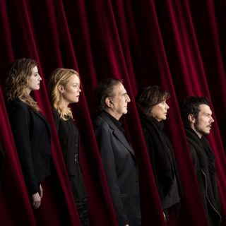 «Στο ρόλο του “Ηλίθιου” ο Πέτρος Φιλιππίδης»