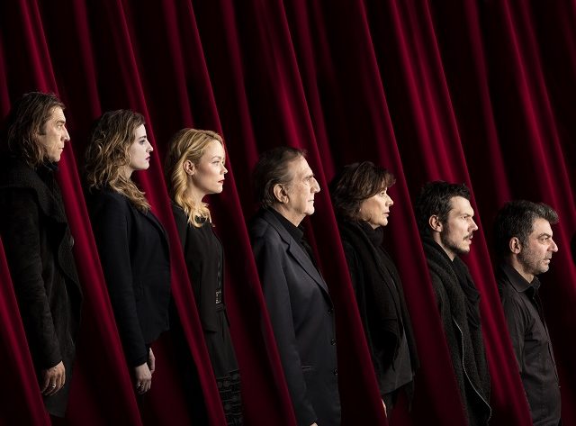 «Στο ρόλο του “Ηλίθιου” ο Πέτρος Φιλιππίδης»