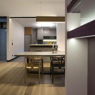 Το alley architects σχεδίασε ένα απόλυτα γεωμετρικό ισόγειο