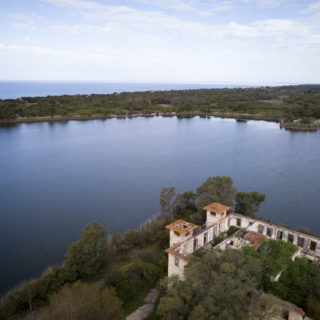 Η λίμνη Καϊάφα είναι πανέμορφη παρά την εγκατάλειψη των τελευταίων ετών [ΕΙΚΟΝΕΣ]