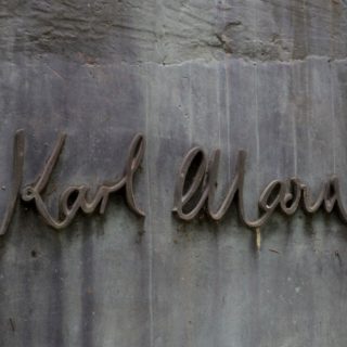 Οι ιδέες του Καρλ Μαρξ επικαιροποιούνται στην Αγγλία του Brexit