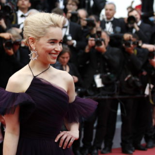 Εμίλια Κλαρκ: πληρωνόμουν όσο και οι άνδρες συμπρωταγωνιστές μου