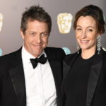 Ο «αιώνιος εργένης» Χιου Γκραντ παντρεύτηκε στα 57 του