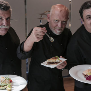 Η AEGEAN φέρνει κοντά κορυφαίους εκφραστές της ελληνικής γαστρονομίας και ταξιδεύει τις συνταγές τους σε όλο τον κόσμο