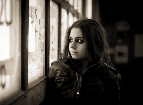 Ακούστε την Arianna K στα πρώτα της…”Steps”