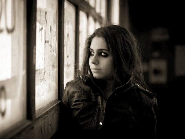 Ακούστε την Arianna K στα πρώτα της…”Steps”