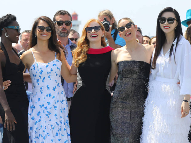 Οι πρώτες Κάννες μετά το #MeToo μας αποκάλυψαν το «γυναικείο Τζέιμς Μποντ»