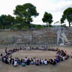 Σύμφωνα με δημοσίευμα από τις 8 Μαΐου μπαίνουν στην πλατφόρμα των 800 ευρώ και οι εργαζόμενοι στον πολιτισμό