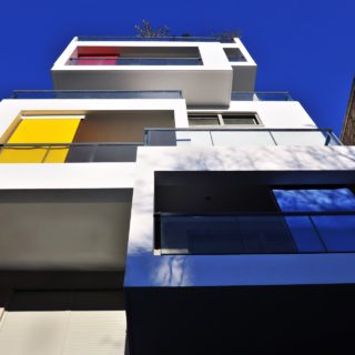 Urban Cubes: Μια πολυκατοικία φτιαγμένη από κουτιά στο Παγκράτι