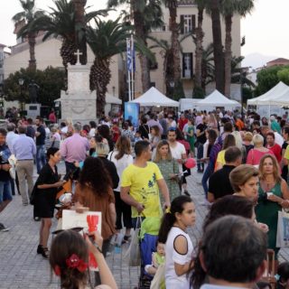 Πήγαμε σε μια χαλαρή, ευρωπαϊκή βραδιά στο Ναύπλιο [Βίντεο]