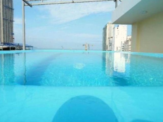 Αυτή η πισίνα ξενοδοχείου δεν είναι καθόλου αυτό που φαίνεται [ΕΙΚΟΝΕΣ]