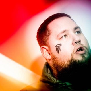 O Rag'n'Bone Man δεν πίστευε στα αυτιά του όταν ο Elton John του τηλεφώνησε για να τον συγχαρεί...