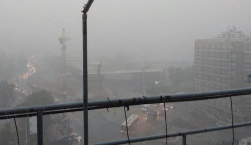 Ισχυρή καταιγίδα «σαρώνει» τη Θεσσαλονίκη