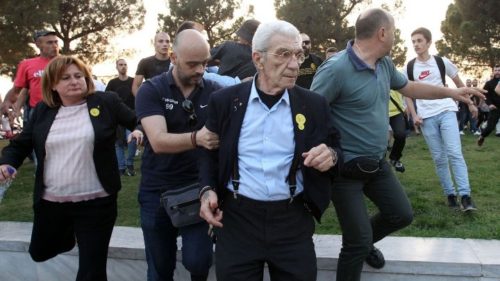 Εξιτήριο από το νοσοκομείο πήρε ο Γιάννης Μπουτάρης