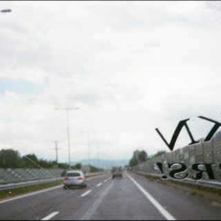 WOWSERS! Το «αόρατο» χρονολόγιο των CHICKN από την ανοιξιάτικη περιοδεία τους