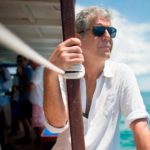 Στο σφυρί, το μαχαίρι σεφ του Άντονι Μπουρντέν