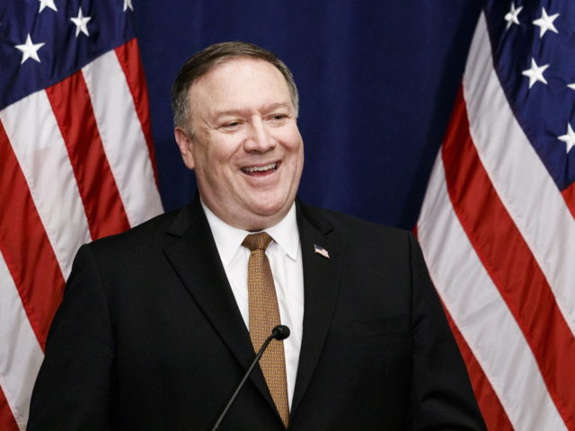 Σφοδρή επίθεση Πομπέο σε Κούβα και Ρωσία για την υποστήριξη σε Μαδούρο