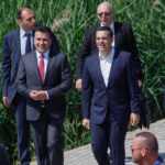 Την γραβάτα του χάρισε στον Αλέξη Τσίπρα, ο Ζόραν Ζάεφ