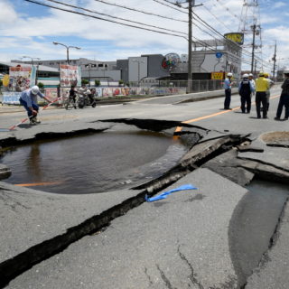 Τρεις νεκροί και εκατοντάδες τραυματίες από τον σεισμό 6,1 Ρίχτερ στην Οσάκα της Ιαπωνίας