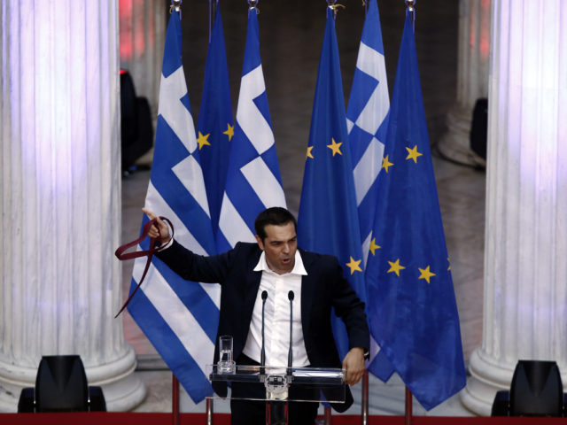 Βάλε (και βγάλε) την κόκκινη γραβάτα