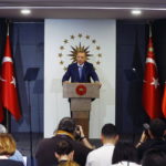 Δημοσιεύθηκε το διάταγμα που μετατρέπει σταδιακά τον Ερντογάν σε σουλτάνο