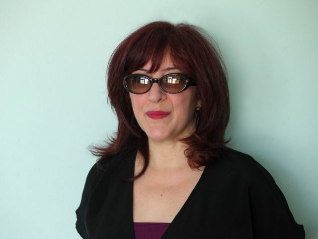 Η Θάλεια Καραμολέγκου ακούει μουσική μέχρι και στον ύπνο της