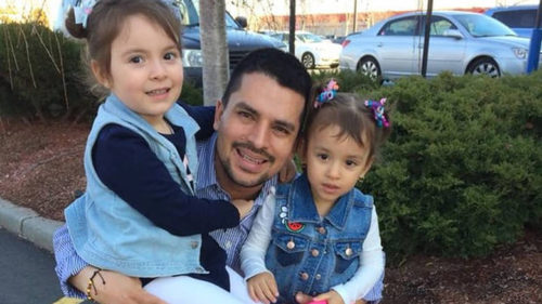 ΗΠΑ: Πήγε να παραδώσει πίτσα και τώρα κινδυνεύει με απέλαση