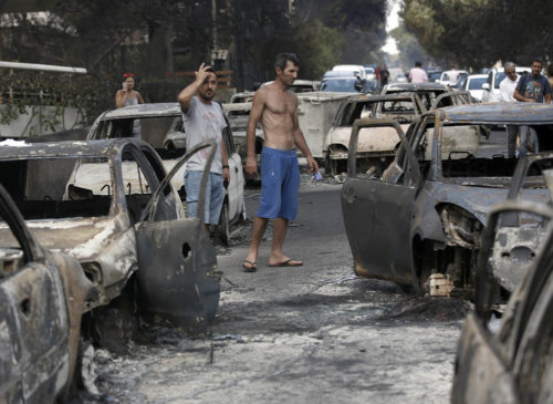 60 είναι ο επίσημος αριθμός των νεκρών σύμφωνα με την Πυροσβεστική