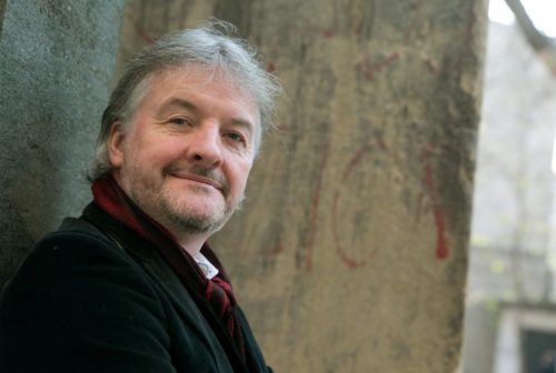 Τζον Κόνολι: «Ο ήρωάς μου είναι ένα πουλί που ταξιδεύει προς την ελευθερία»