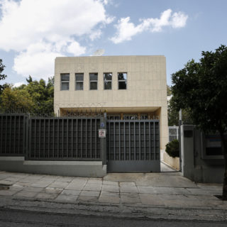 Μέσω tweet συνεχίζεται η διπλωματική κόντρα Ελλάδας – Ρωσίας