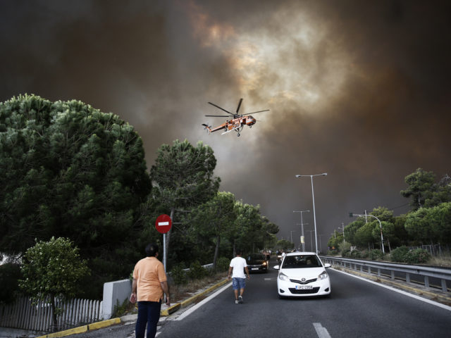 «Γείτονες κάηκαν μέσα στα αυτοκίνητά τους, έξω από το σπίτι μου. Δεν υπήρξε ολιγωρία, δεν πρόλαβαν να τους σώσουν…»