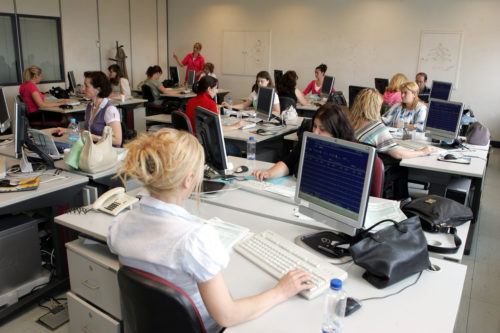 Σήμερα λήγει η προθεσμία υποβολής των φορολογικών δηλώσεων