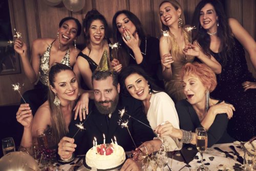 Οι Μουσικοί της Καμεράτα– Ορχήστρας των Φίλων της Μουσικής  Γιώργος Πέτρου σε μια ξεχωριστή παράσταση στο Ηρώδειο