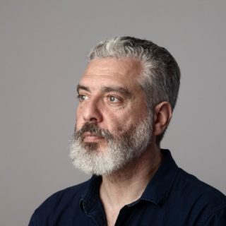 Τάση Χριστογιαννόπουλε, τι κάνεις εσύ, ένας βαρύτονος, σε μιούζικαλ;