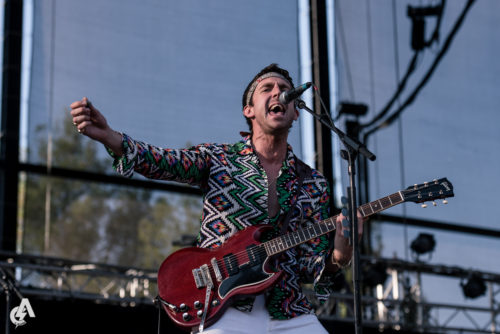 Ο Miles Kane επιστρέφει στην Αθήνα για μια συναυλία και μας προσκαλεί μέσω Instagram