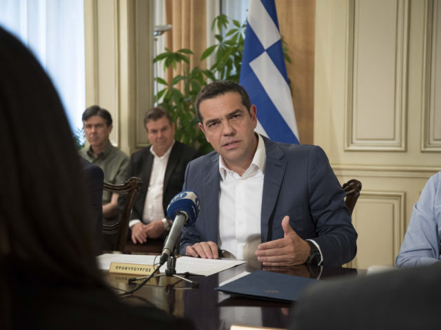 Ευρεία σύσκεψη υπό τον πρωθυπουργό στις 11:30 στο Λαύριο για τις πυρκαγιές