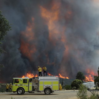 ‘Εβδομος νεκρός από την πυρκαγιά Καρ στην Καλιφόρνια