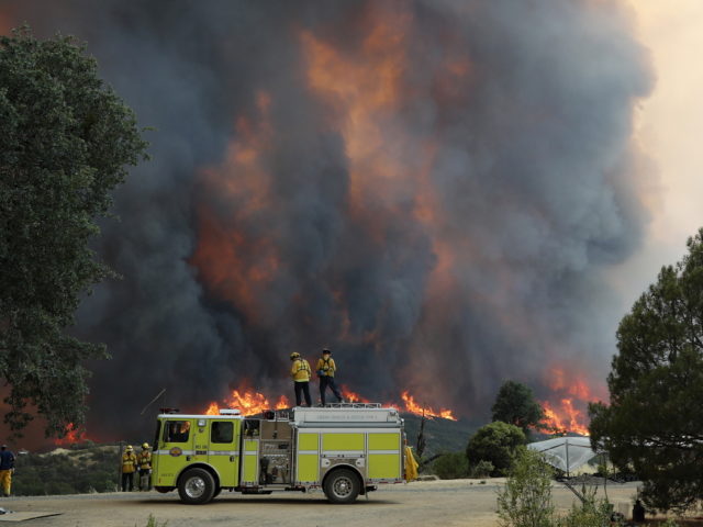 ‘Εβδομος νεκρός από την πυρκαγιά Καρ στην Καλιφόρνια