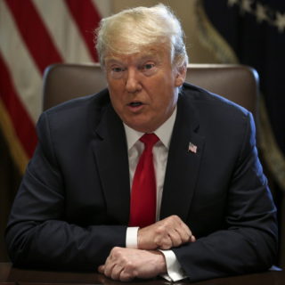 Με βέτο απειλεί ο Τραμπ στις προσπάθειες του Κογκρέσου να τερματιστεί η υποστήριξη στη Σαουδική Αραβία