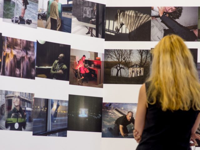 Μπορεί η τέχνη να ξορκίσει την πολιτική μελαγχολία;