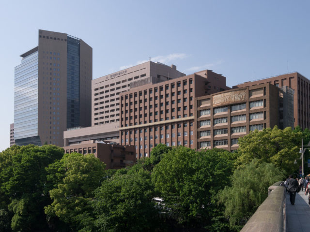 Ιατρική σχολή στο Τόκιο παραποιούσε τους βαθμούς των γυναικών στις εισαγωγικές εξετάσεις προκειμένου να κρατήσει χαμηλό τον αριθμό των φοιτητριών