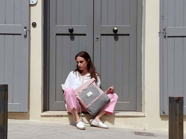 Οι τσάντες FYLAKI έρχονται από τα βουνά της Ικαρίας στους δρόμους της πόλης