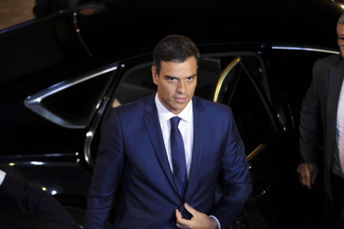 Ισπανία: Ο Σάντσεθ υποσχέθηκε στους Καταλανούς δημοψήφισμα για μεγαλύτερη αυτονομία