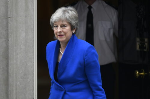 Στην αντεπίθεση η Μέι για το Brexit