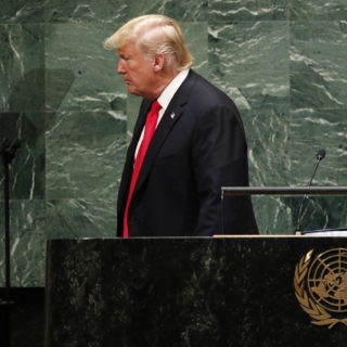 Ο κορωνοϊός ίσως να αποτελέσει τη νέμεση του Τραμπ 