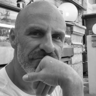 Η βιβλιογραφία της Αυτοβελτίωσης άλλαξε τη ζωή του Στέφανου Ξενάκη