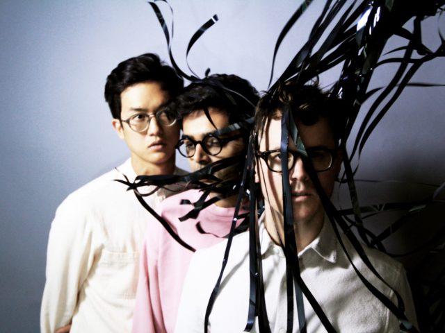 Οι Son Lux πιστεύουν ότι κάνουν μουσική που δεν χωράει σε είδη