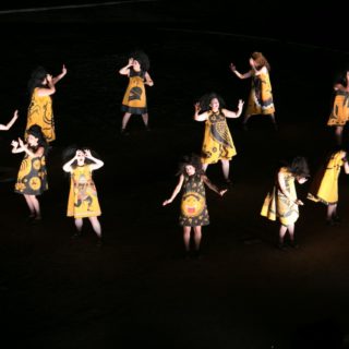 Οι Θεσμοφοριάζουσες είναι μια κωμωδία, για να παραπλανήσουμε το σκοτάδι