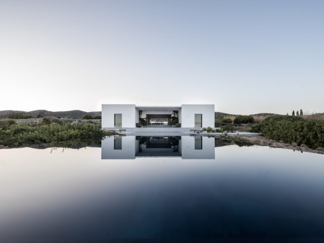 H_orizon: Μια ονειρεμένη κατοικία στην Αντίπαρο που μοιάζει με συνέχεια της θάλασσας
