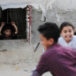 Υπέρ της φιλοξενίας προσφύγων τάσσονται επτά στους δέκα Έλληνες